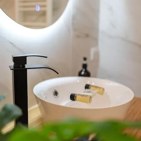 A/c & Balneo In Of Carre D'or #renovated Nizza