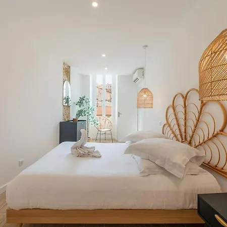 A/c & Balneo In Of Carre D'or #renovated Apartman